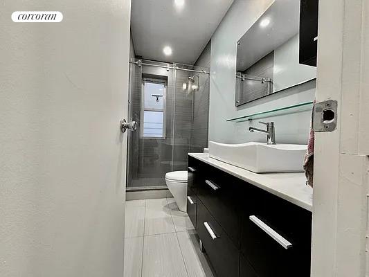 431 W 121 ST