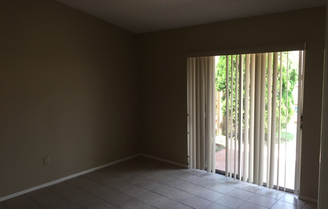 2 bed 2 bath with Fenced in backyard!
