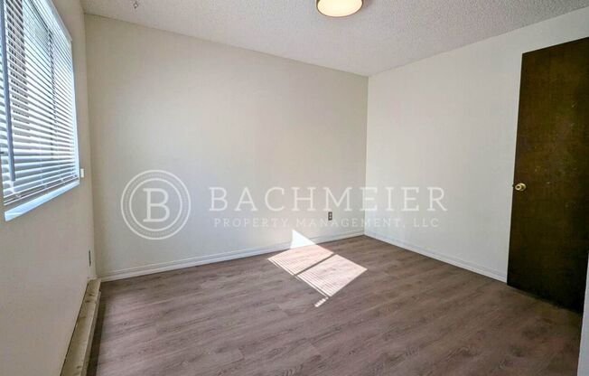 3 beds, 1 bath, 1,056 sqft, $1,150, Unit 1301 SW 2nd St