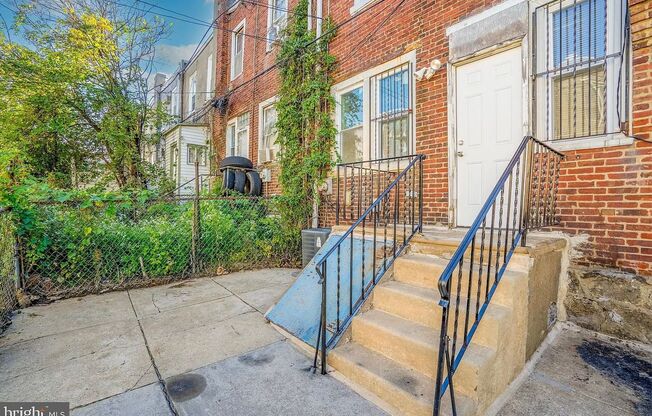 Beautiful Front-Porch Row - Germantown