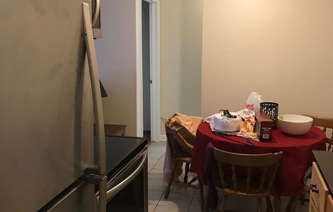 1 bed, 1 bath, 550 sqft, $1,195, Unit 411