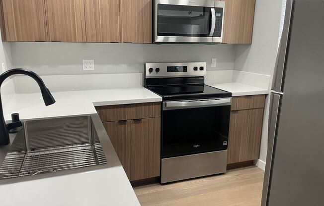 1 bed, 1 bath, 495 sqft, $2,730, Unit C-222