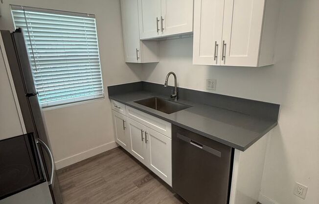 1 bed, 1 bath, 600 sqft, $2,275, Unit 9
