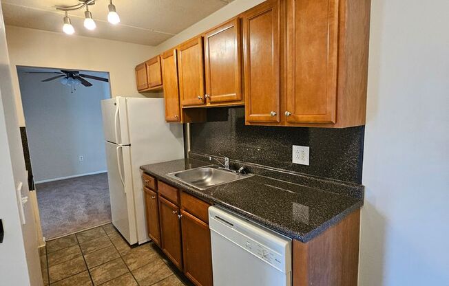 1 bed, 1 bath, 734 sqft, $1,420, Unit P07