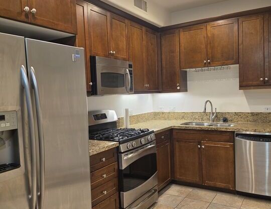1 bed, 1 bath, 600 sqft, $2,700, Unit 227
