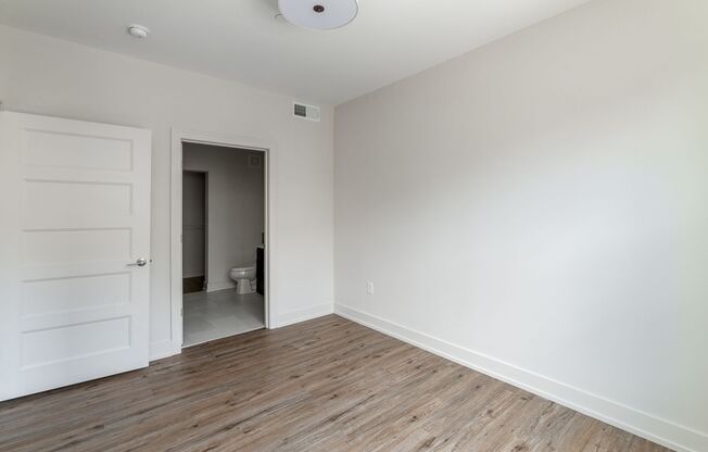 2 beds, 2 baths, $1,584, Unit 1050 N 4th St. Apt. 303