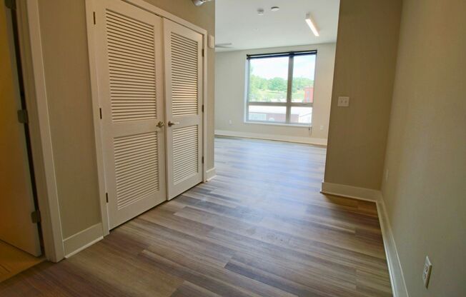 Studio, 1 bath, 406 sqft, $1,195, Unit APT 526