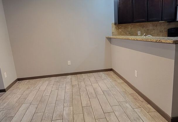 1 bed, 1 bath, 729 sqft, $1,275, Unit 107