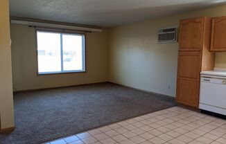 1 bed, 1 bath, 600 sqft, $825, Unit 11