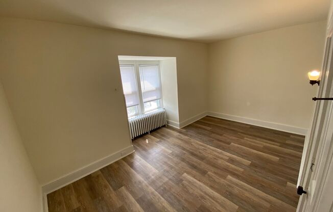 3 beds, 1 bath, $1,145, Unit Apt 2