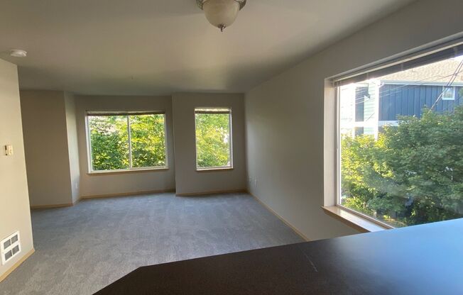 Delridge SW Seattle Townhouse 2 Bedroom 1 Bath 1 Car Garage