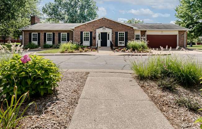 Welcome to Cambridge Square Apartments of Grand Rapids