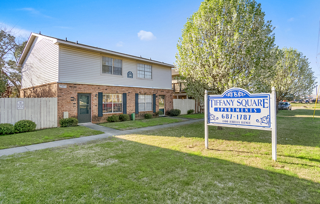 1 bed, 1 bath, 750 sqft, $595, Unit 612