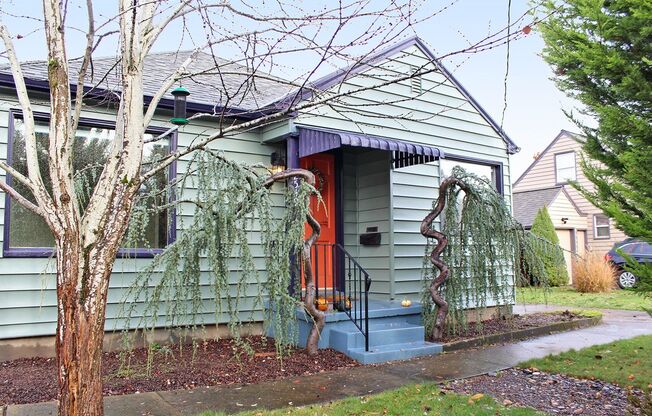 Charming Updated 2 Bedroom Kenton Ranch with Great Yard!