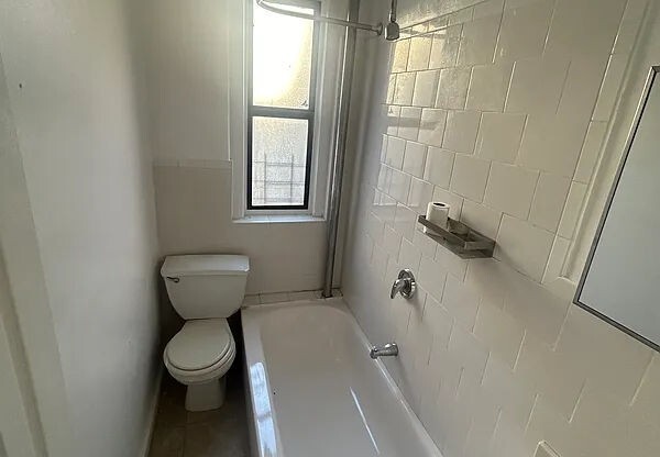 1 bed, 1 bath, $1,750, Unit 5E