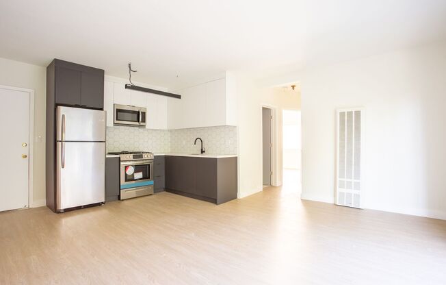 2 beds, 1 bath, 650 sqft, $2,149, Unit 101