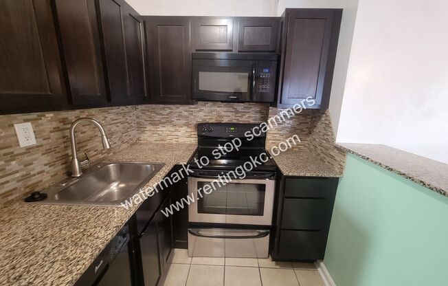 1 bed, 1 bath, $895