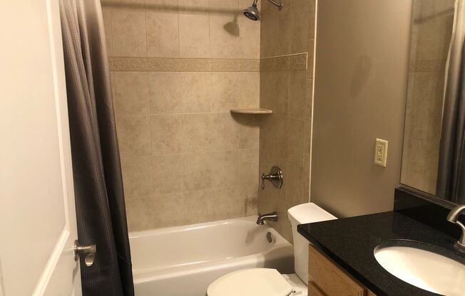 1 bed, 1 bath, 1,000 sqft, $1,700