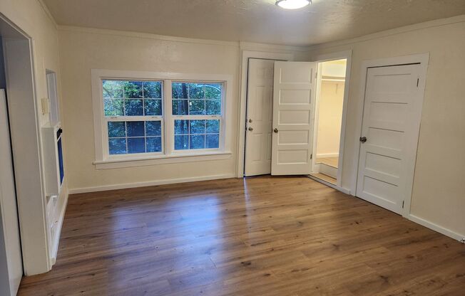 Studio, 1 bath, 700 sqft, $1,500, Unit Unit 2