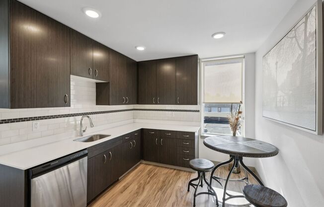 2 beds, 2 baths, 743 sqft, $2,150, Unit 405