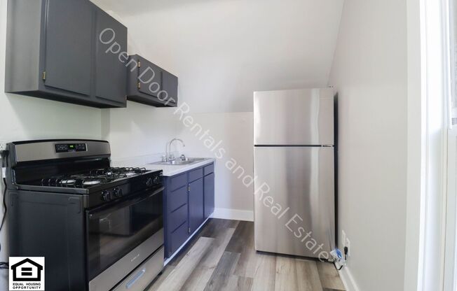 1 bed, 1 bath, 600 sqft, $825, Unit 340 W Dewald st Apt 3