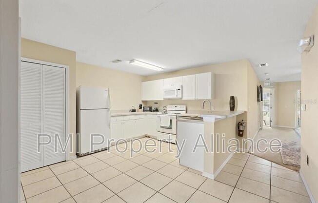 2774 CLUB CORTILE CIR