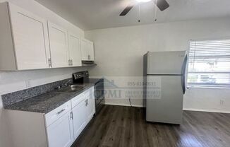 Studio, 1 bath, 540 sqft, $1,395, Unit 15