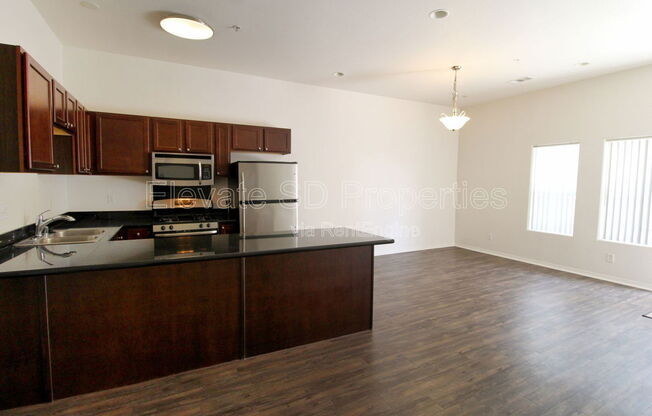 3 beds, 2 baths, 1,747 sqft, $3,595, Unit 301