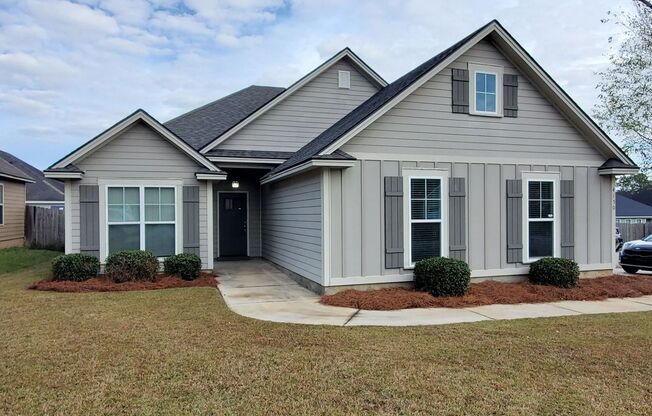 Modern Elegance Meets Southern Comfort: 4BR/2BA Gem in Northlake Neighborhood!