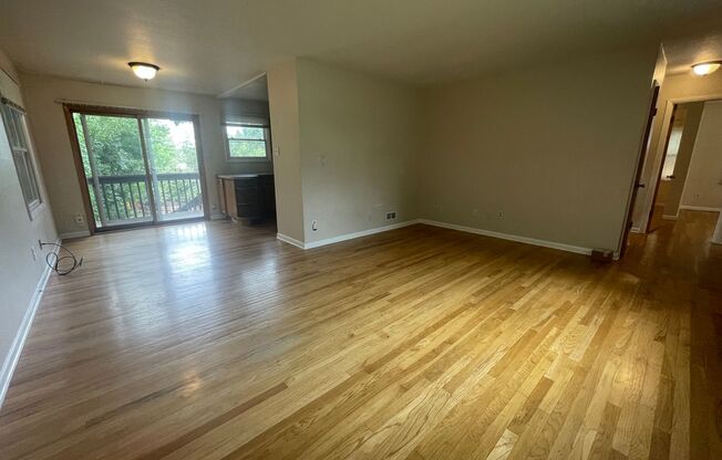 3B/1B Alpine Avenue Unit-Available Now! $500 off of first month's rent move-in Incentive