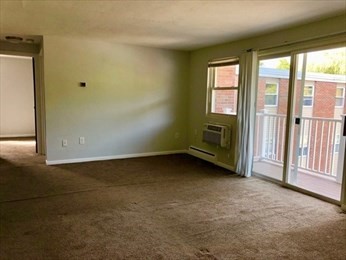 2 beds, 1 bath, 850 sqft, $2,000, Unit A2