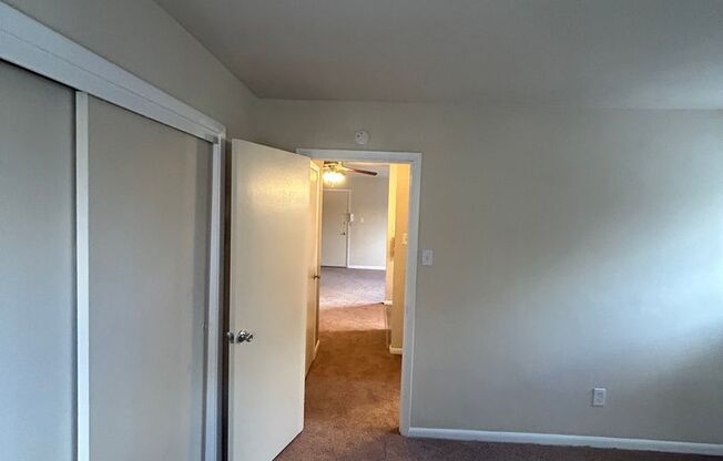 1 bed, 1 bath, 550 sqft, $1,250, Unit A04