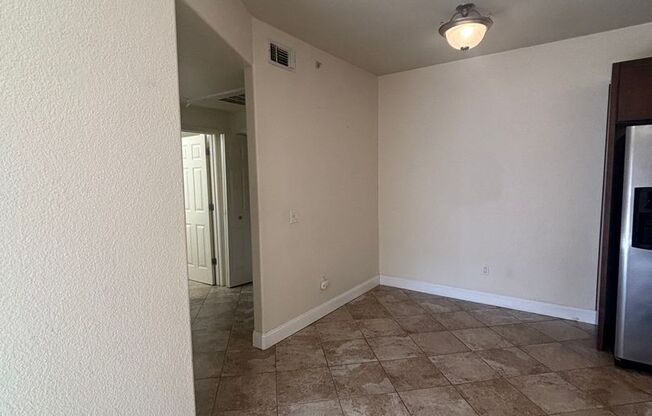 2 beds, 2 baths, $2,000, Unit # 1516