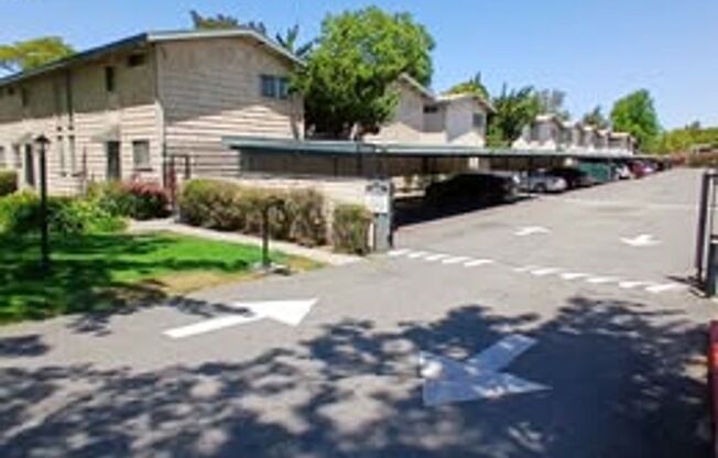 2 Story 2br/1.5ba Townhome