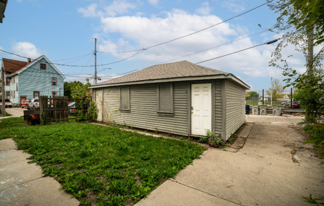 525 N 34 ST