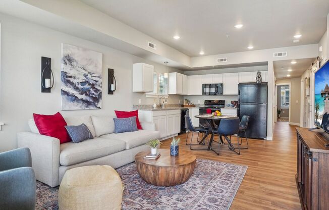 3 beds, 1.5 baths, 961 sqft, $1,715, Unit 1808-101