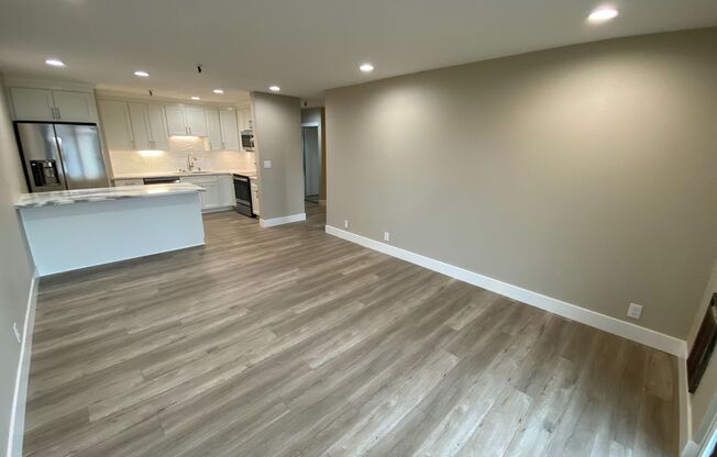 1 Bed 1 Bath Condo Newly Remodeled W/ Parking, In Adams Point Area, Oakland