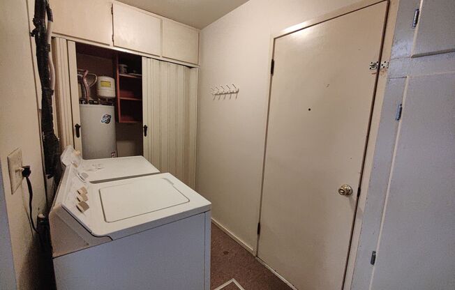 2 beds, 1 bath, $1,995