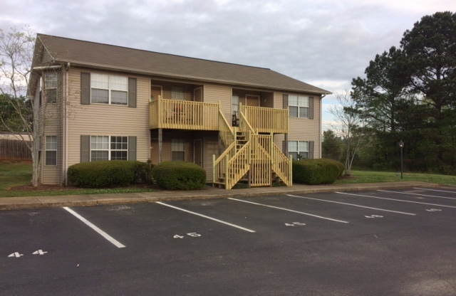 Cedar Trace Apartments