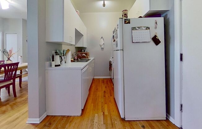 1 bed, 1 bath, 875 sqft, $1,820, Unit 1335 1A