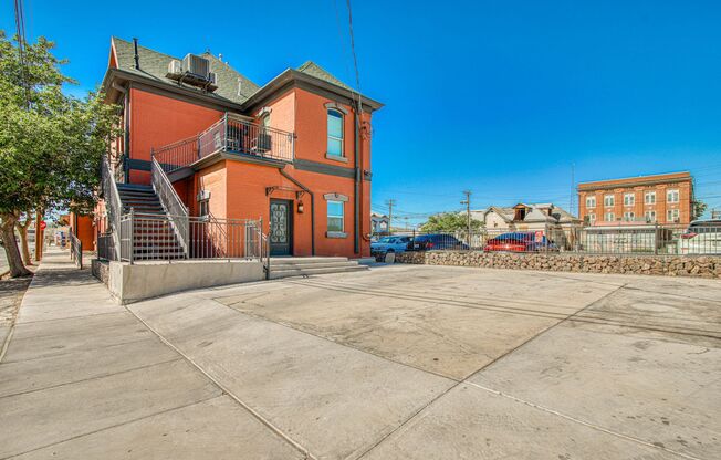 702 Myrtle Ave.