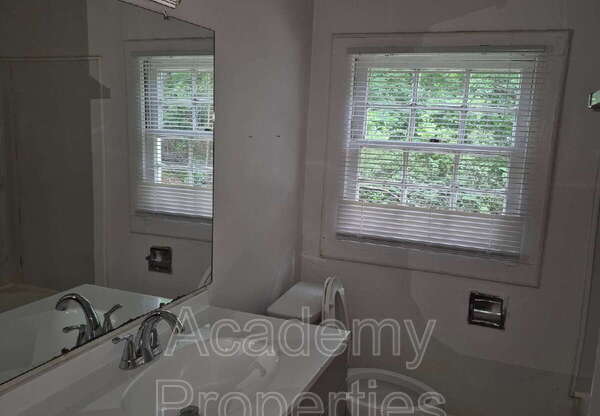 106 SHIELDS RD