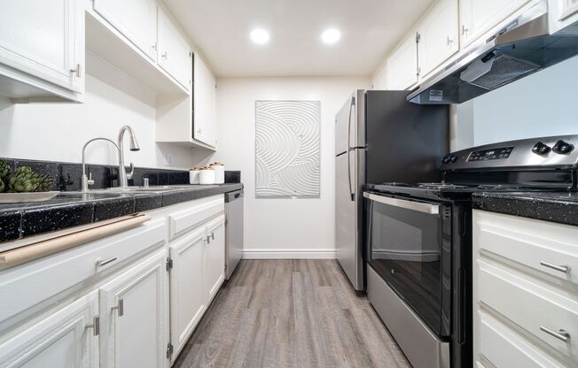 1 bed, 1 bath, 650 sqft, $2,150, Unit B-B08