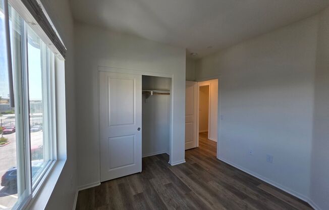 3 beds, 2 baths, 1,063 sqft, $3,295, Unit 126-305