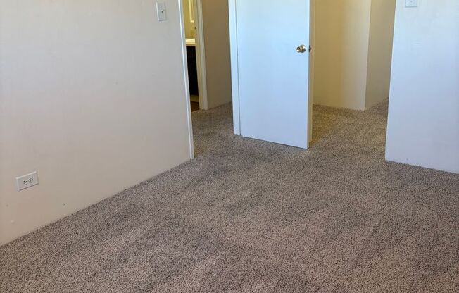 2 beds, 2 baths, 805 sqft, $1,525, Unit B-315