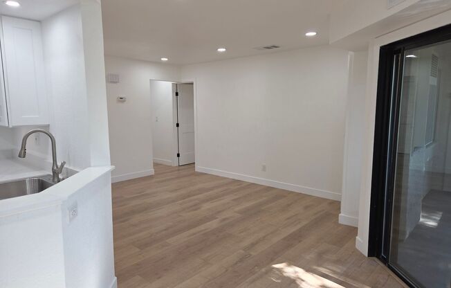 Top floor update 2 bed 2 bath condo in great location.