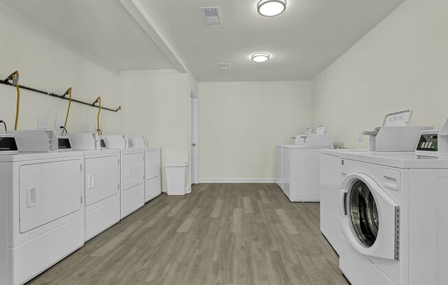 3 beds, 2 baths, 990 sqft, $1,200, Unit 06D
