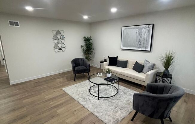 Remodeled 3 bedroom with PAID solar