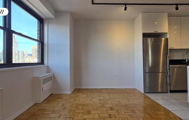 2 beds, 1 bath, $7,300, Unit 23F