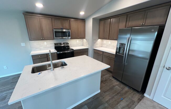 3bd/2.5ba BRAND NEW Townhouse in West Valley! With MOVE - IN SPECIAL!